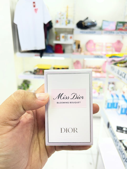 Miss Dior Blooming bouquet